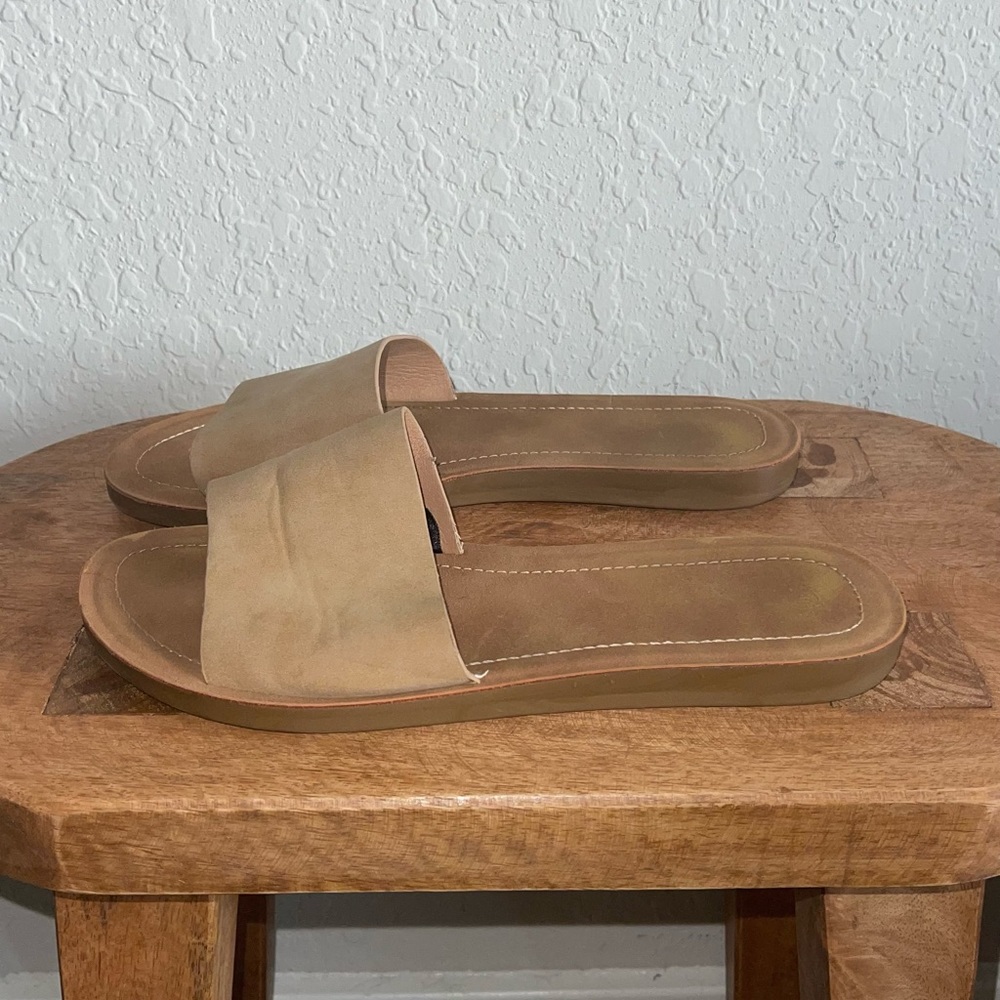 Brown / Tan Sandals